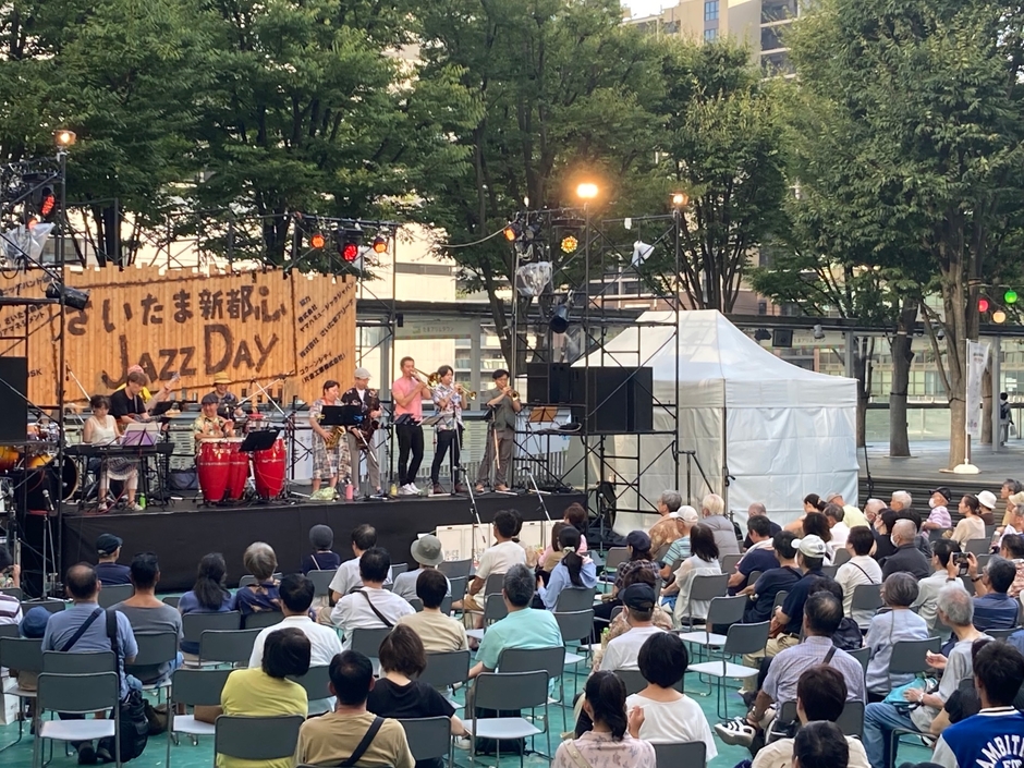 JAZZ DAY けやきひろば2Fサンクンプラザ