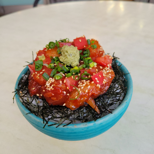 韓国風のユッケダレとトマトの相性が抜群