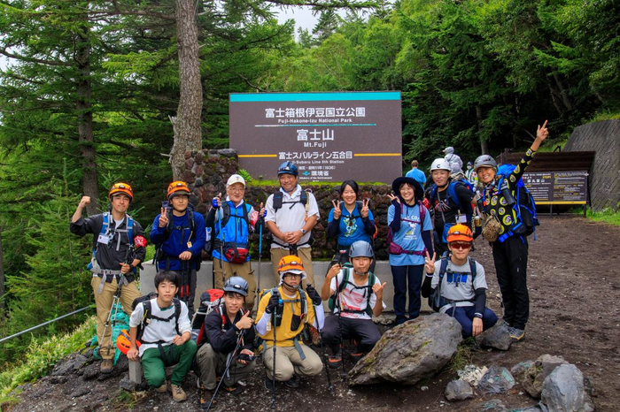 五合目付近で記念撮影