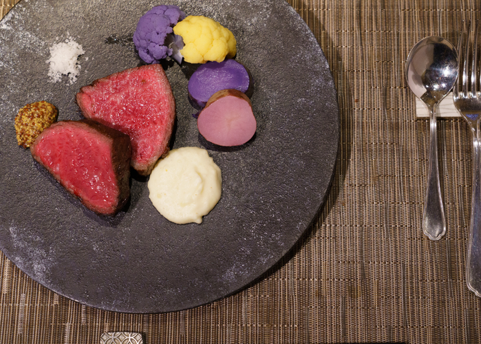 田村牛のステーキ  |  Wagyu steak