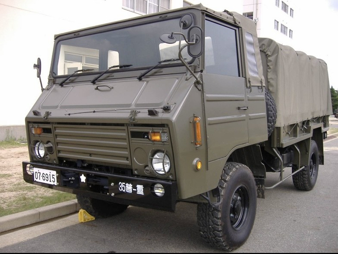 73式中型トラック（防衛省）