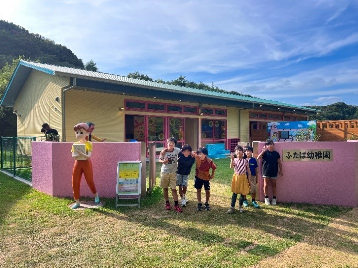 ▲しんちゃんたちが通う「ふたば幼稚園」も再現!