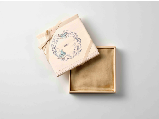 北海道材トドマツ　ギフトボックス(正方形)