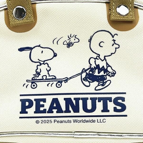 スヌーピーのバッグポーチ