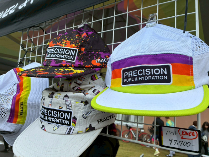 PF＆Hバケットハットなどのアパレル商品販売