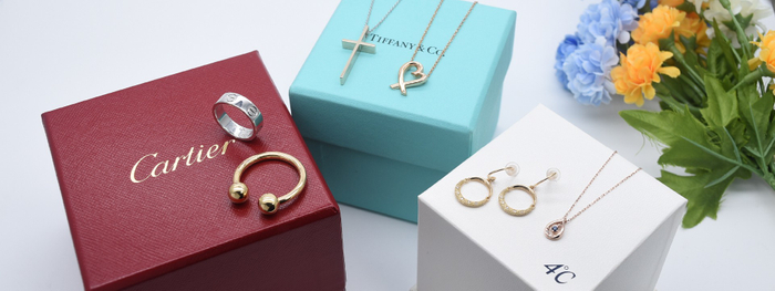 有名ブランドジュエリーもレンタル可能