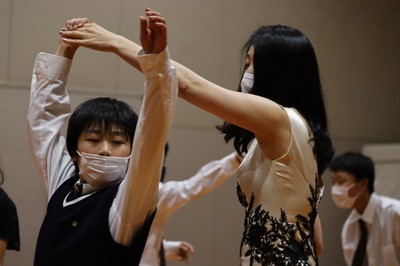 エスコートダンス(1)