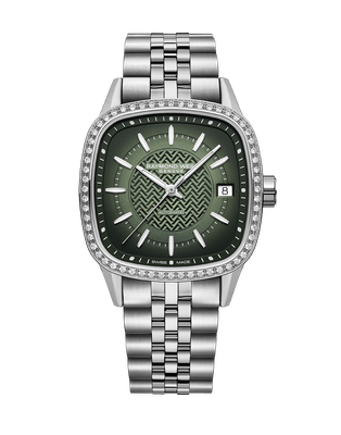 2490-STS-52051