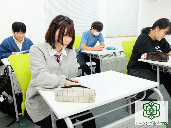 4月10日開催・愛知県の「ナーシング高等学院」入学式