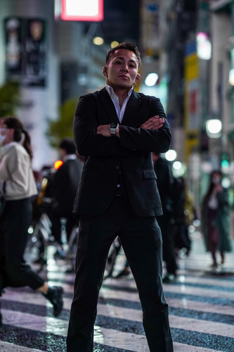 新居すぐる