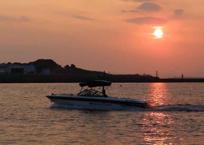 サンセットセーリングクルーズ