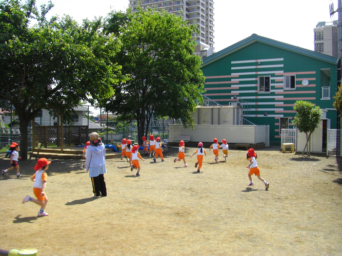駅前認可保育所「ユーカリハローキッズ」