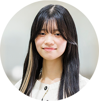 理工学部 2年　高　麻由さん