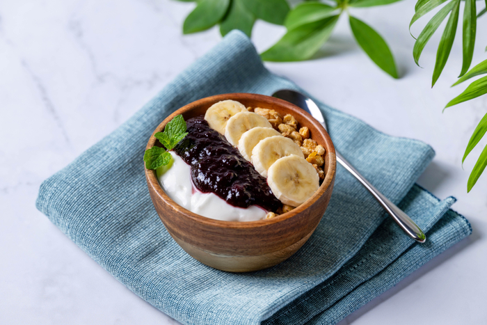 ヨーグルトにのせてアサイーボウル気分