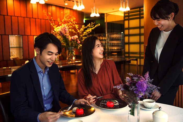 記念日にはレストランでお祝い。