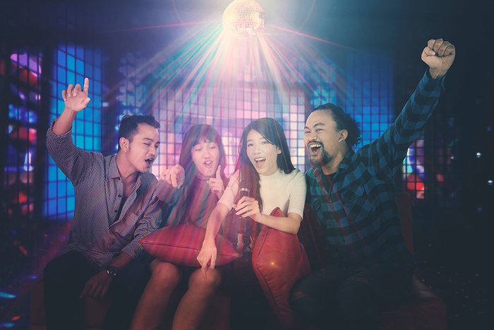 『VC-1-DMX』の使用例　カラオケ