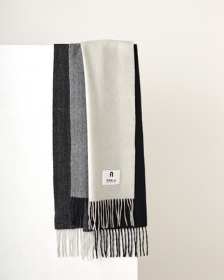 カシミヤ100% カラーブロックマフラー　　　　　         24-135-46028-10  　￥20,900　40×190cm