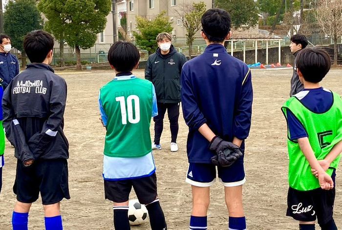 城氏と部員たち