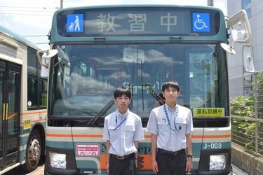 埼玉県内最年少路線バス運転士が誕生！ 西武バスにおいて19歳バス運転士2名がデビューします