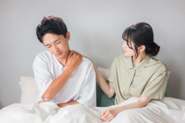 寝方だけじゃない？朝だけ肩が痛む本当の理由