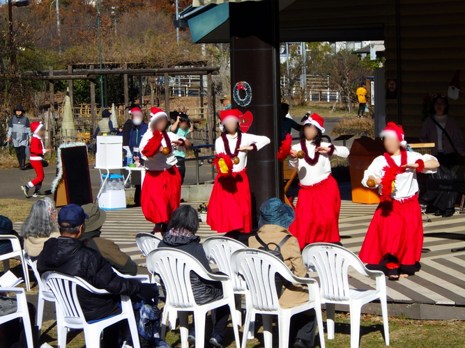 クリスマスソングとともに楽しく過ごす週末