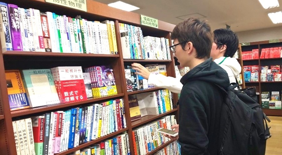令和元年(2019年)の選書ツアーの様子