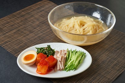 盛岡冷麺　琥珀_980円(税込)
