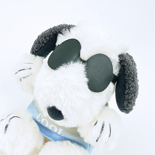 スヌーピーのふわもこなぬいぐるみ