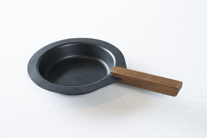 累計8万枚を超えたマルチグリドルの次に、&ldquo;日常でも使える形&rdquo;を追求。