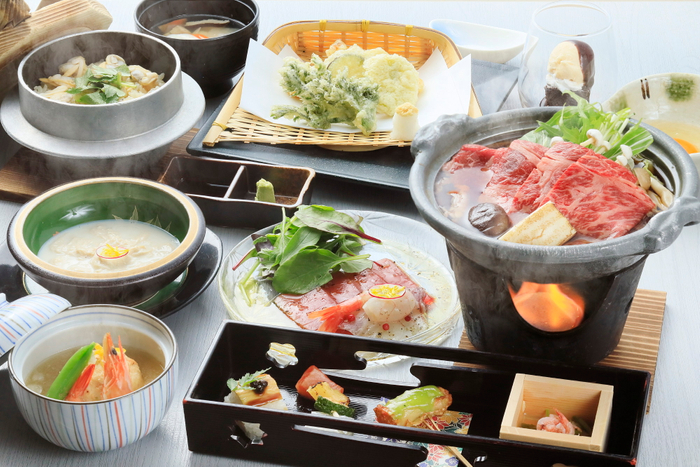 バイキングも愉しめるご夕食