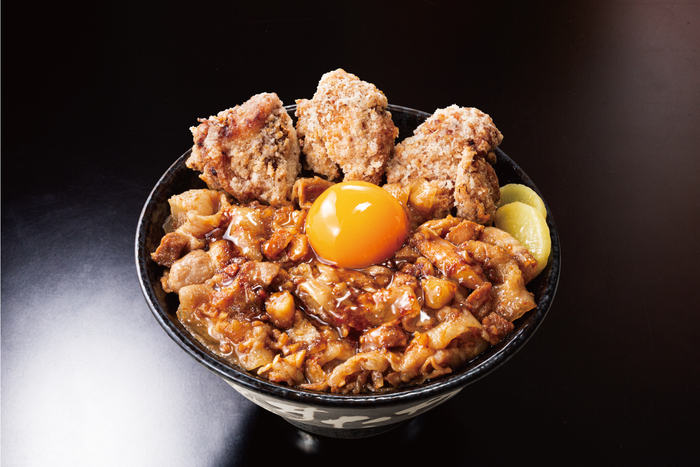 唐揚げ合盛り&ldquo;肉汁油&rdquo;すた丼　1,050円(税込)