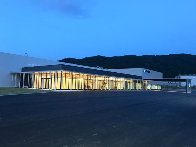 トプコンオプトネクサス社屋外観3