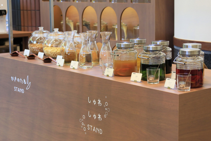 ラウンジサービス（しゅわしゅわSTAND／柿の種STAND）