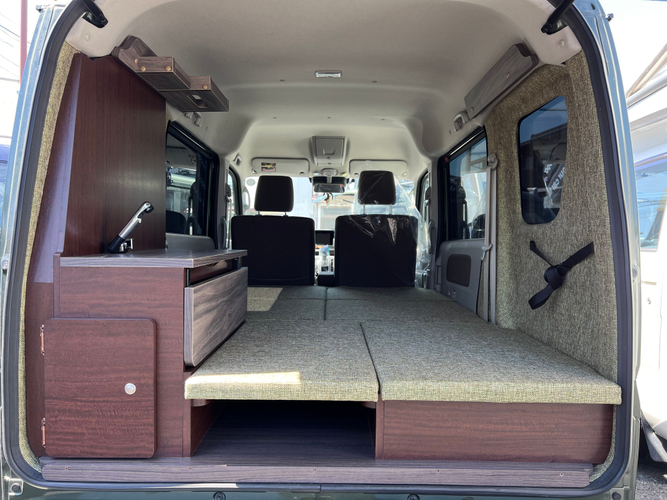 TINY内装グリーンベッド展開