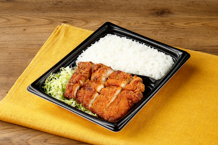 【まちかど厨房】焦がし濃口醤油の&ldquo;香ばし唐揚&rdquo;弁当
