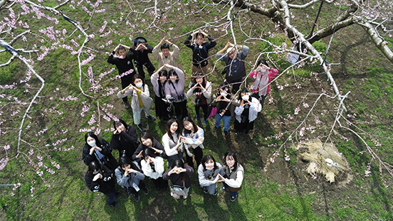 2024年4月 春日居町の桃圃場を訪問