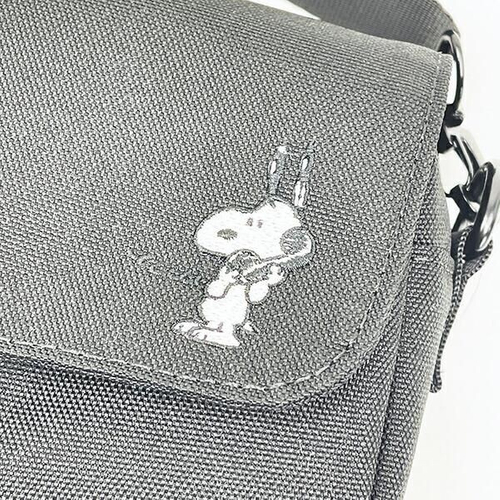 スヌーピーのショルダーバッグ