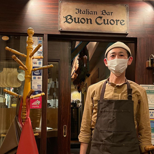 店　主　堀田奨　