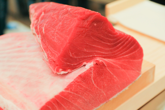 豊洲仲卸「やま幸」の本マグロを提供