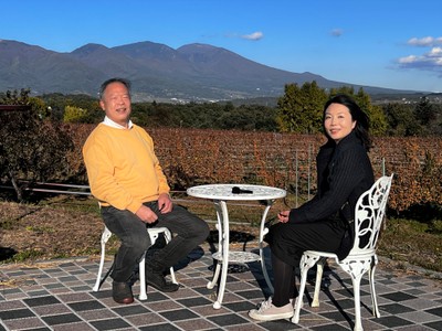 井上雅夫さん ・ 田口あきこ(日本ワインなび編集長)