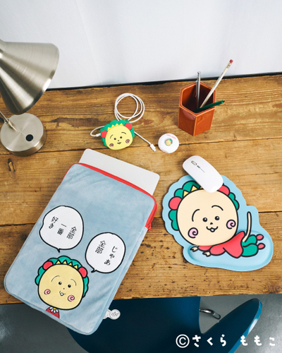 PCケース	&yen;3,890(税込) マウスパッド	&yen;1,490(税込) ワイヤレスイヤフォン	&yen;3,990(税込) モバイルバッテリー	&yen;3,490(税込)