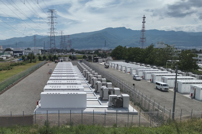 HDREと東京ガスの協業規模は約340MWで、青森の運用サービス契約と日本各地のオフテイク契約を含みます