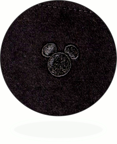 各アイテムに施したミッキーの同色刺繍