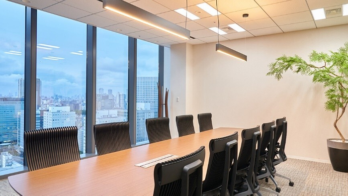 東京支社(会議室)