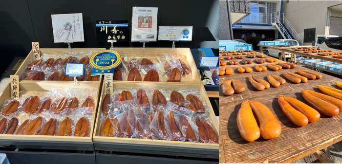 店頭に並ぶ特大、超特大のからすみ(左)と、店舗前でからすみを天日干しする風景(右)