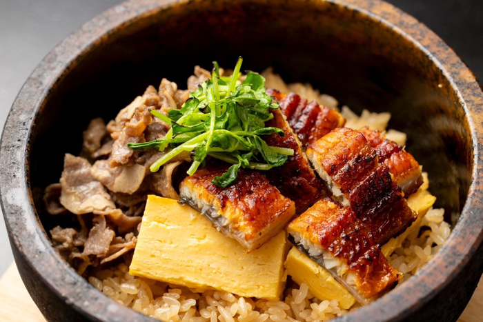 鰻と牛肉の石焼き御膳(上)