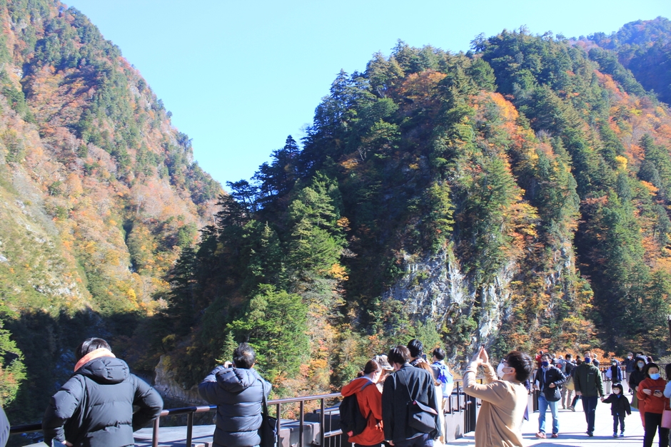 欅平駅前広場