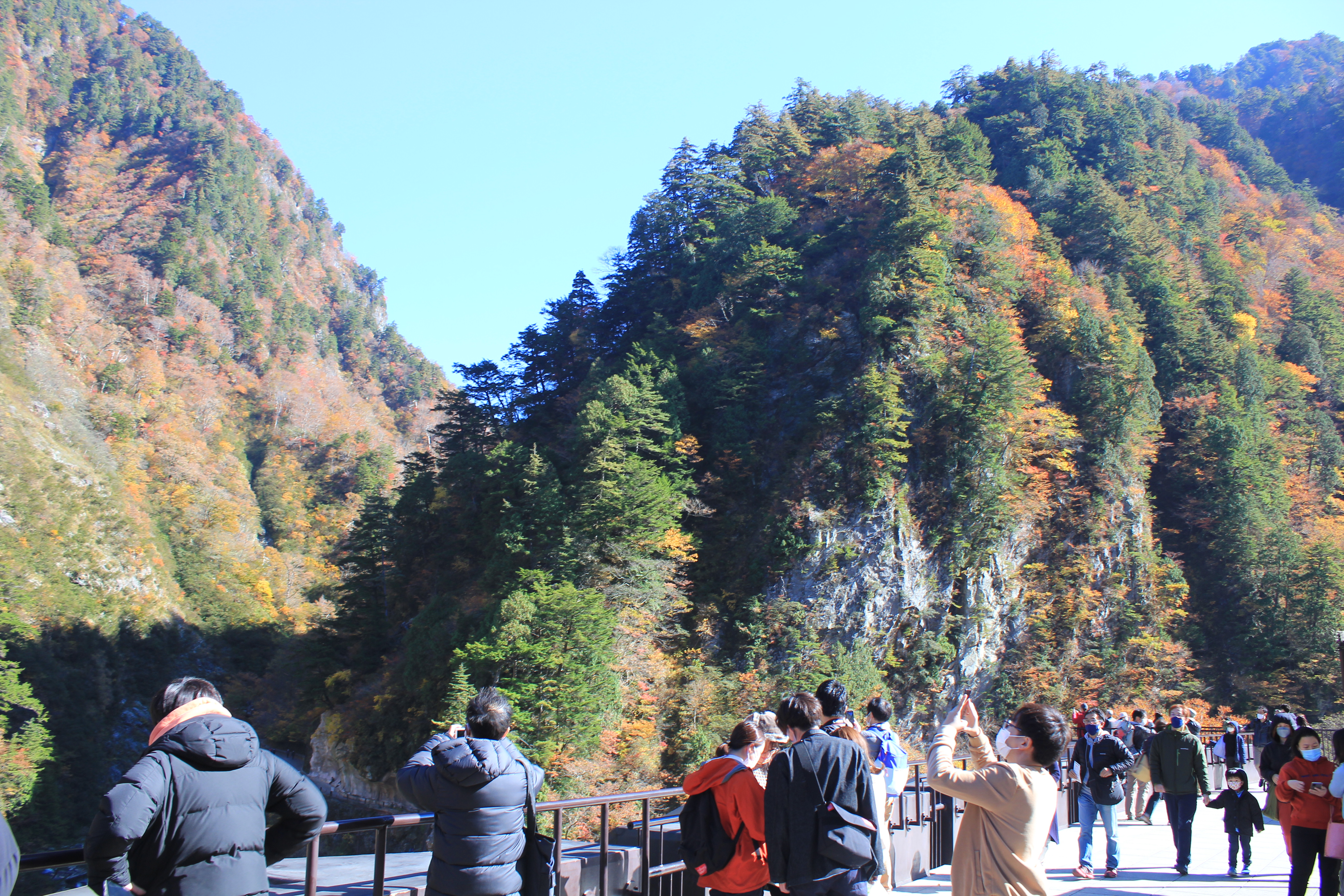 欅平駅前広場