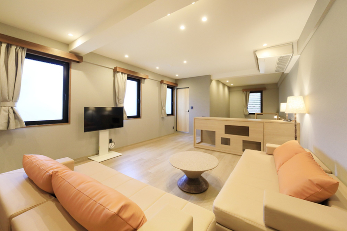 半露天風呂付きからスタンダードな和室まで全4タイプの＜客室＞