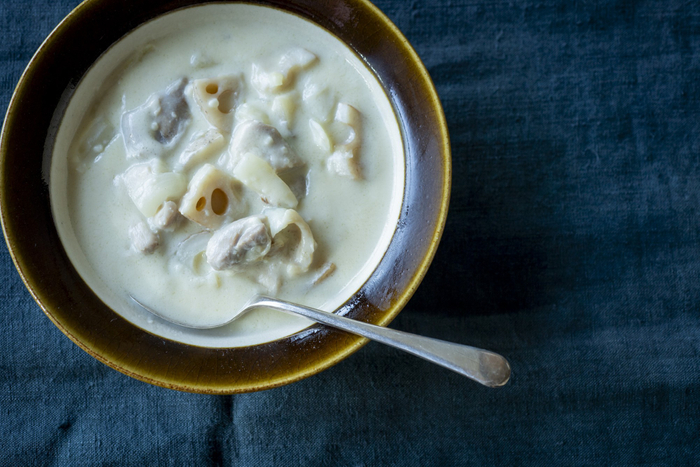 鶏肉とれんこんの酒かすソイシチュー